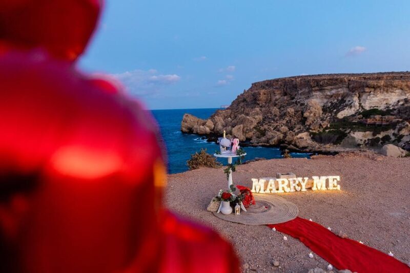 Malta: Marrige Proposal with Scenic Views and Picnic - The Sum Up