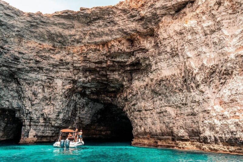 Malta: Private Charter around Comino and Blue lagoon - FAQ