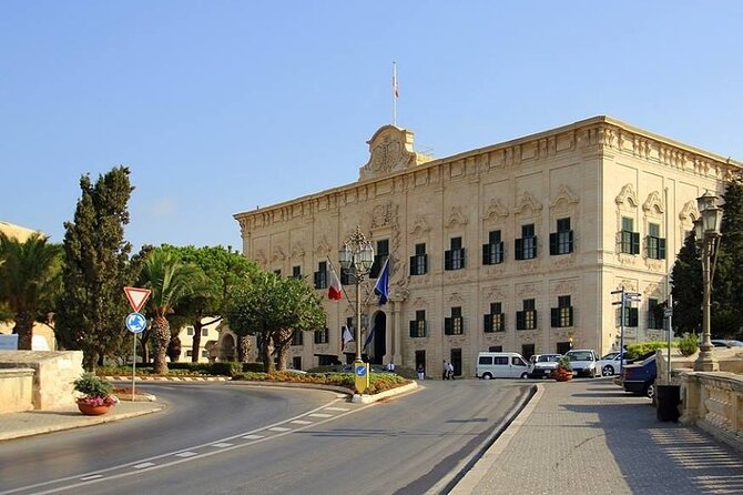 Malta Shore Excursion: Private Tour of Historic Palaces and Noble Homes - Inclusions and Amenities