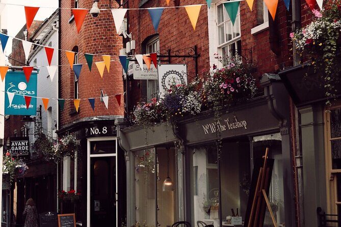 Malvern Hills, Vale, Black and White Herefordshire Online Guide - An In-Depth Look at the Itinerary