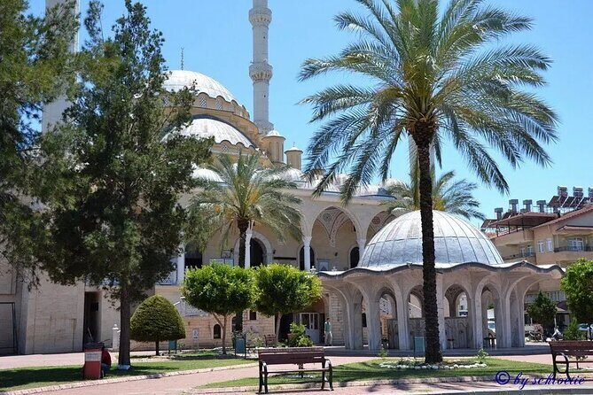 Manavgat Boat, Bazaar & Waterfall Tour with Transfer from Alanya - Who Should Consider This Tour?