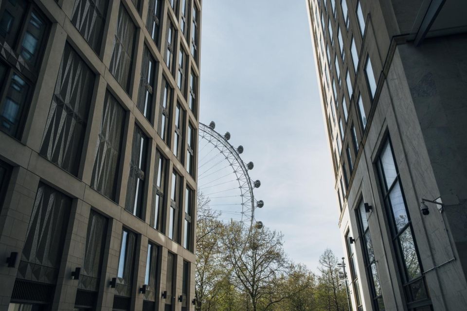 Manchester: Private Exclusive History Tour With Local Expert - Experience Highlights
