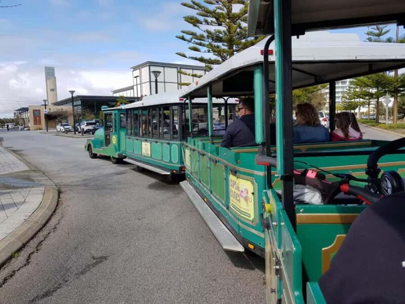 Mandurah: Big Toot 30 mins scenic tour - The Value of the Big Toot