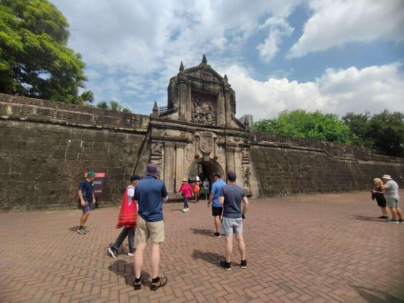 Manila: Intramuros Tour 6 hours CITY TOUR with Van Service - FAQ