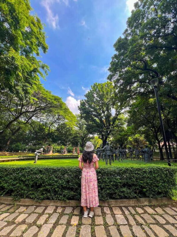 Manila One-on-One Walking Tour with Mobile Photography - Pricing and Value