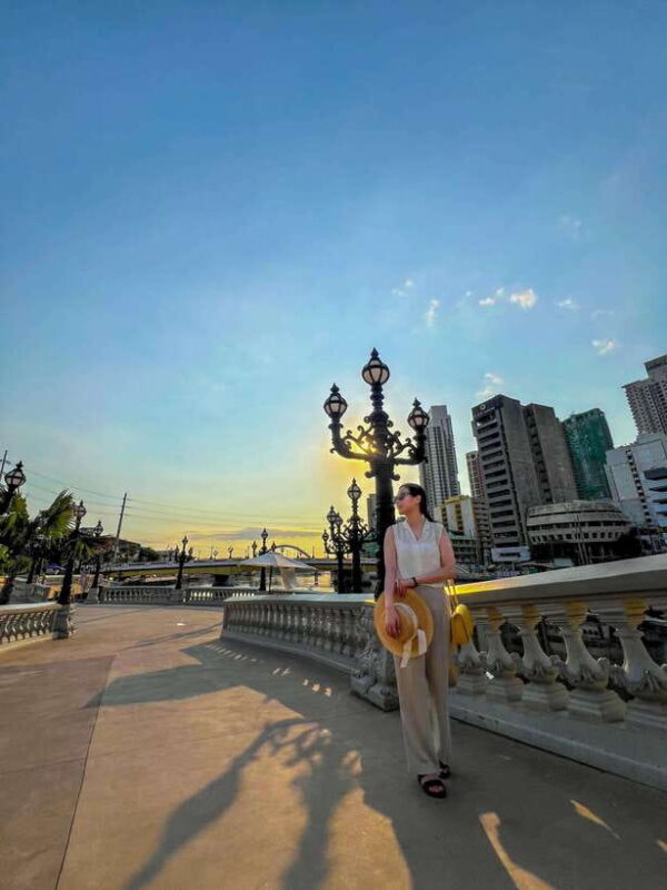 Manila One-on-One Walking Tour with Mobile Photography - Who Should Consider It?