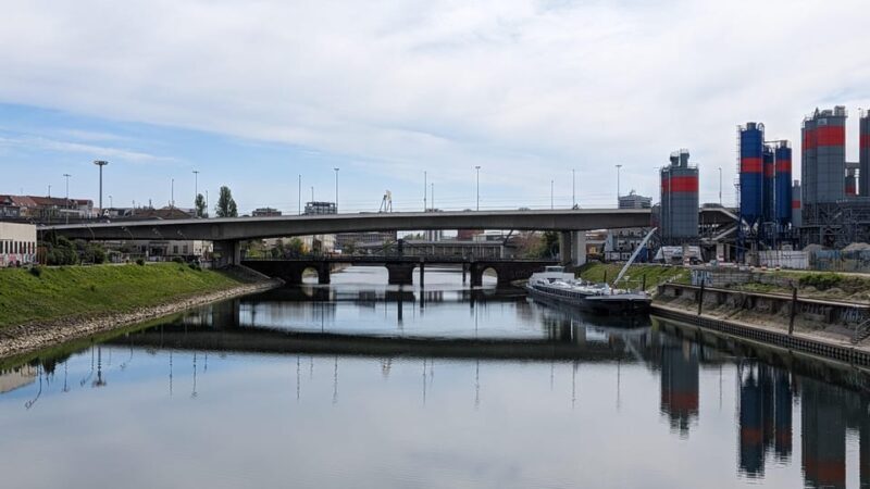 Mannheim, guided walking tour: Industrial culture at the commercial port - The vibrant Jungbusch district