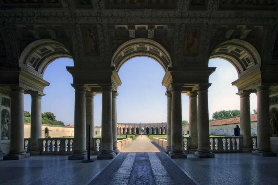 Mantova: Private Walking Tour - Booking and Cancellation Policy