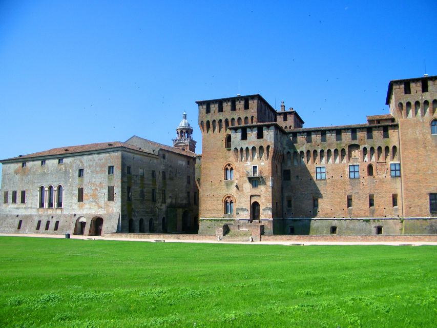 Mantua: Town Highlights and Monuments Walking Tour - Church of S. Andrea and Architecture