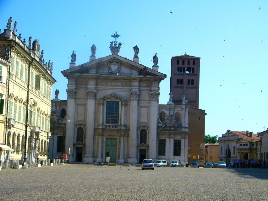 Mantua: Town Highlights and Monuments Walking Tour - Frequently Asked Questions