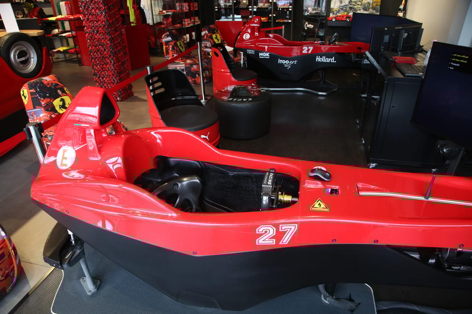 Maranello: Ferrari Museum Entrance and Professional F1 Simulator - The F1 Simulator Experience