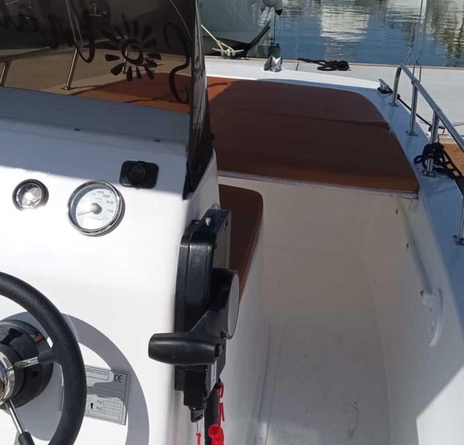 Marbella: Boat Rental Without License - Customer Service Experience