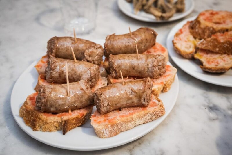 Marbella Food Tour With Tapas & Drinks With a Local - Exploring Marbellas Downtown District