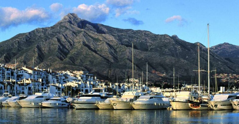 Marbella Old Town Tour & Boattrip to Puerto Banús - Itinerary Highlights