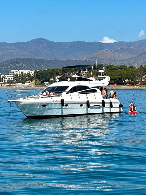 Marbella: Private Cruise in Yacht - Yacht Features and Experience