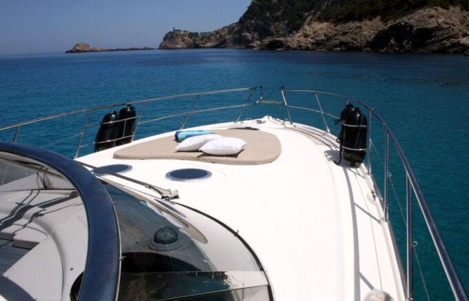 Marbella: Private Cruise in Yacht - Yacht Specifications and Details