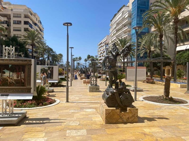 Marbella: Private guided city tour with tapas tasting - What Makes This Tour Stand Out?