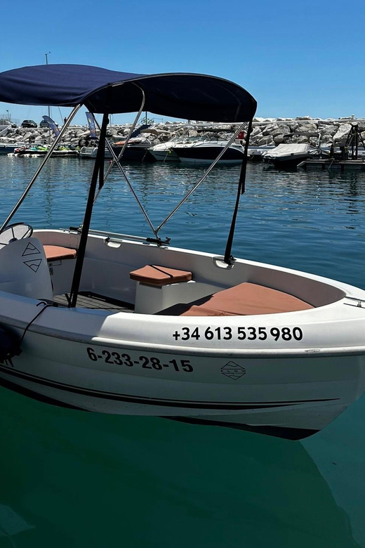 Marbella: Puerto Banús Boat Rental With No License Needed - Participants and Requirements