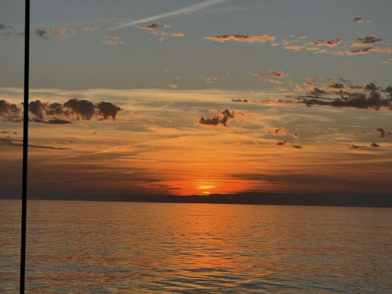 Marbella: Sunset Sailing Trip With Drinks and Snacks - Amenities