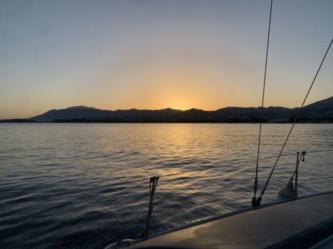 Marbella: Sunset Sailing Trip With Drinks and Snacks - Comfort