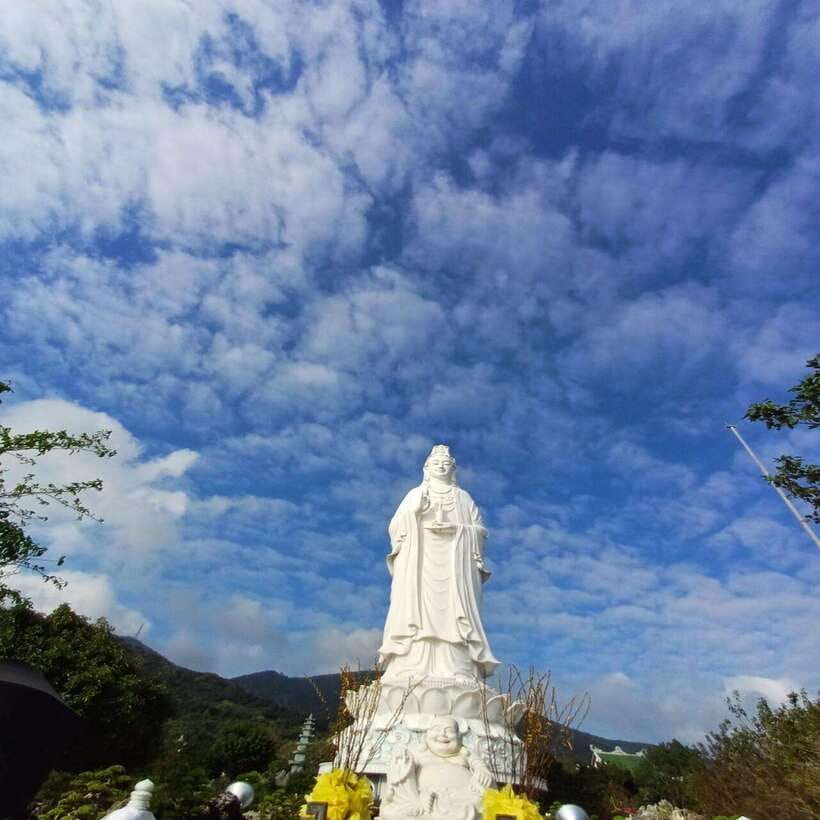 Marble Mountains-Lady Buddha & My Son Sanctuary Full-Day Trip - Dining Options