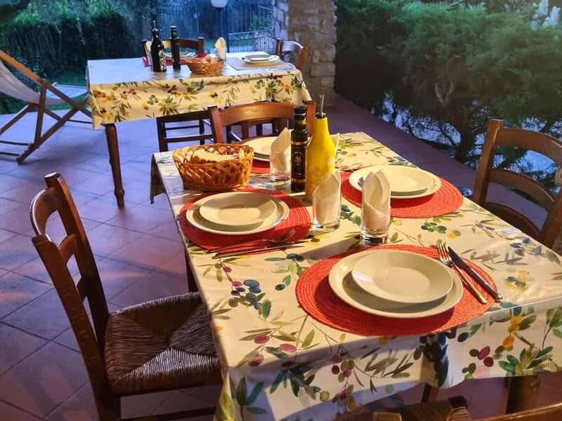 Maremma: oil and wine tasting with dinner - A Guided Tour of the Winery and a Satisfying Dinner