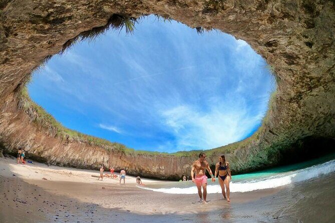 Marietas Islands Snorkeling Adventure with Open Bar and Lunch - Exploring the Marietas Islands Snorkeling Tour