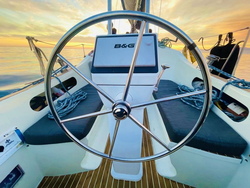Marina Del Ray: Private Therapy Sail With Small Plate & Vino - Booking Process