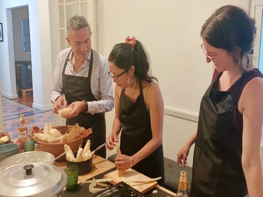 Market Tour, Cooking Class & Three-Course Mexican Feast - Exploring the Local Market
