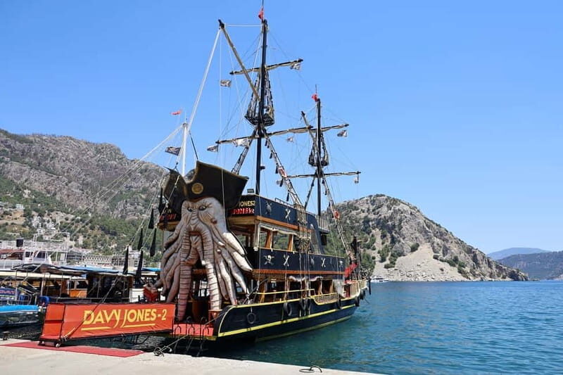 Marmaris: Pirate Boat Trip with Meal, Drinks and Transfer - An In-Depth Look at the Marmaris Pirate Boat Experience
