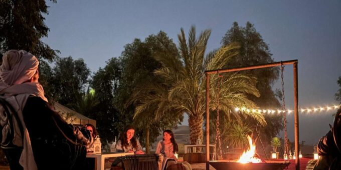 Marrakech: 4-Day Sahara Adventure With Luxury Camp Stay - Encountering Diverse Wildlife and Nomadic Families