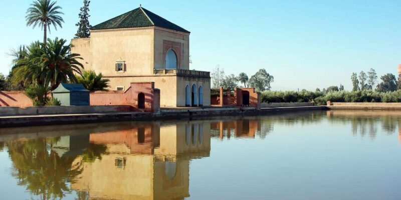 Marrakech: Driving Around Marrakech and Visit the Palaces - Majorelle Gardens Stroll