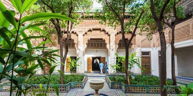 Marrakech: Driving Around Marrakech and Visit the Palaces - Traditional Markets and Culture