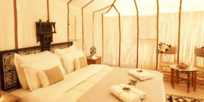 Marrakech: Luxury Desert Camp Tour With Camel Ride 4 Days - Dades Gorge to Merzouga