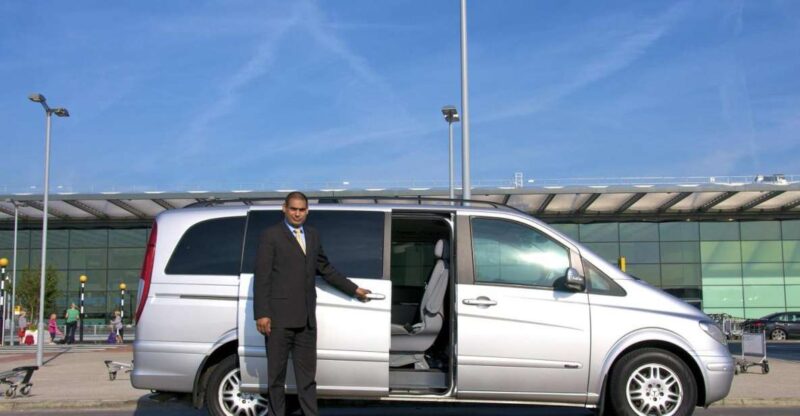 Marrakech: Marrakech Menara Airport Private 1-Way Transfer - Pickup and Drop-off