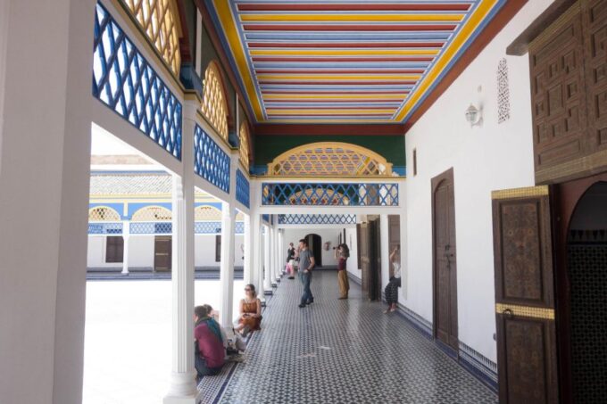 Marrakech Sightseeing: Sights, Sounds & Scents of the Medina - Experiencing Jemaa El Fnaa