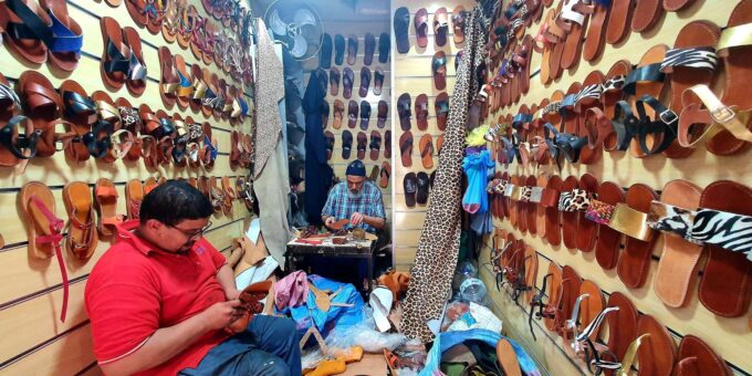Marrakech Souk Tour: Discover Moroccan Arts & Handicrafts - Appreciating Traditional Arts and Crafts