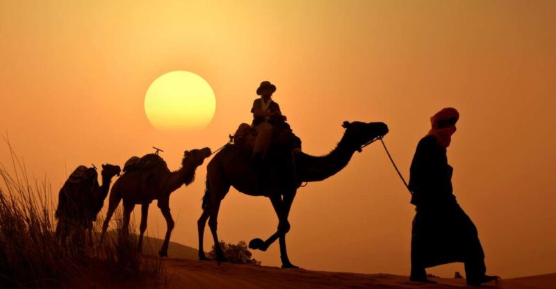Marrakech to Merzouga Desert: A Private 2-Day Tour - Experiencing the Erg Chebbi Dunes