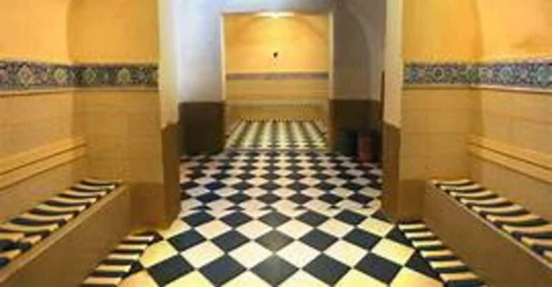 Marrakech: Traditional Moroccan Hammam With Pickup - Duration and Group Size