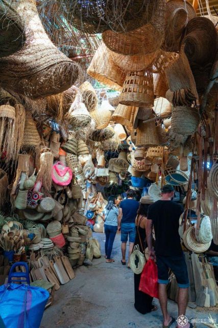Marrakech: Unforgetable Shopping Guided Adventure - Enjoying Traditional Music and Dance