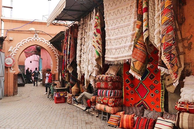 Marrakech Walking Tour With Official City Guide - Accessibility and Accommodation