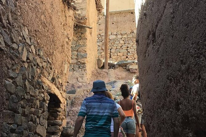 Marrakesh: Agafay Desert and Atlas Mountains & Waterfalls Tour - Exploring the Agafay Desert