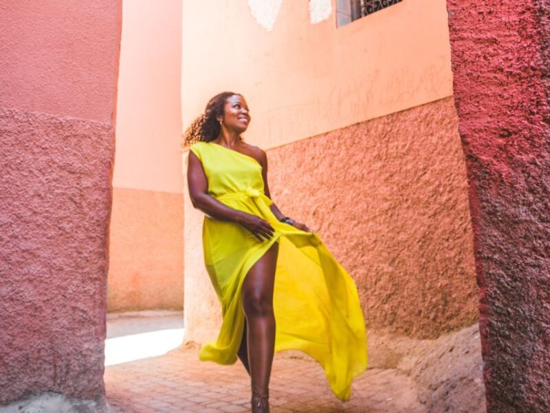 Marrakesh: Photo Shoot With a Private Vacation Photographer - Inclusions and Meeting Details