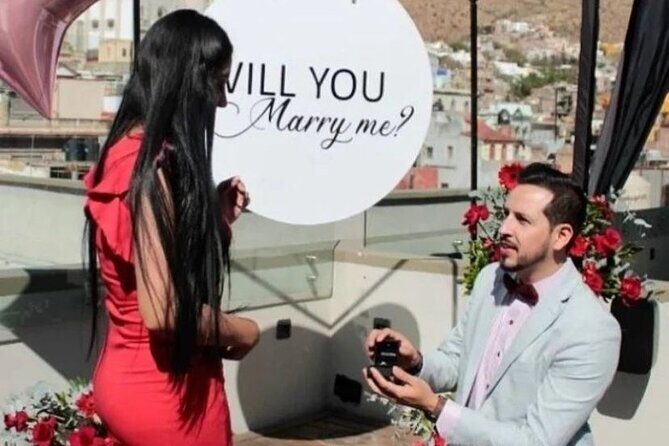 Marriage proposal in Guanajuato. - The Sum Up
