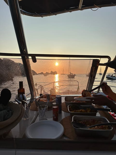 Marseille: Aperitif by Boat From the Old Port - Speedboat Ride to the Frioul Archipelago