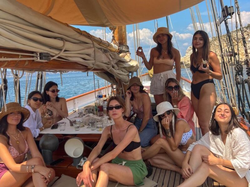 Marseille: Calanque Cruise With Lunch - What to Bring