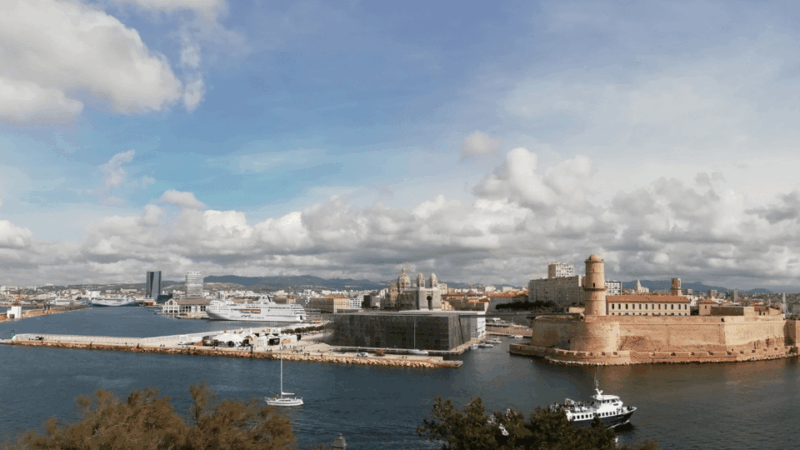 Marseille: Guided Audio Tours : You Pick the Neighborhood - Scenic Walk Along the Corniche
