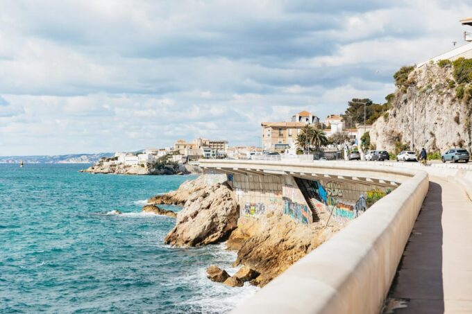 Marseille: Guided Off-the-Beaten-Path Neighborhood Walk - Uncovering the Beauty of Parc Valmer