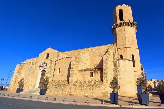 Marseille Guided Tour for 2.5 Hours with a Bilingual Local Guide - The Sum Up