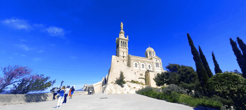 Marseille: Half-Day City Highlights Guided Walking Tour - Guide and Tour Features